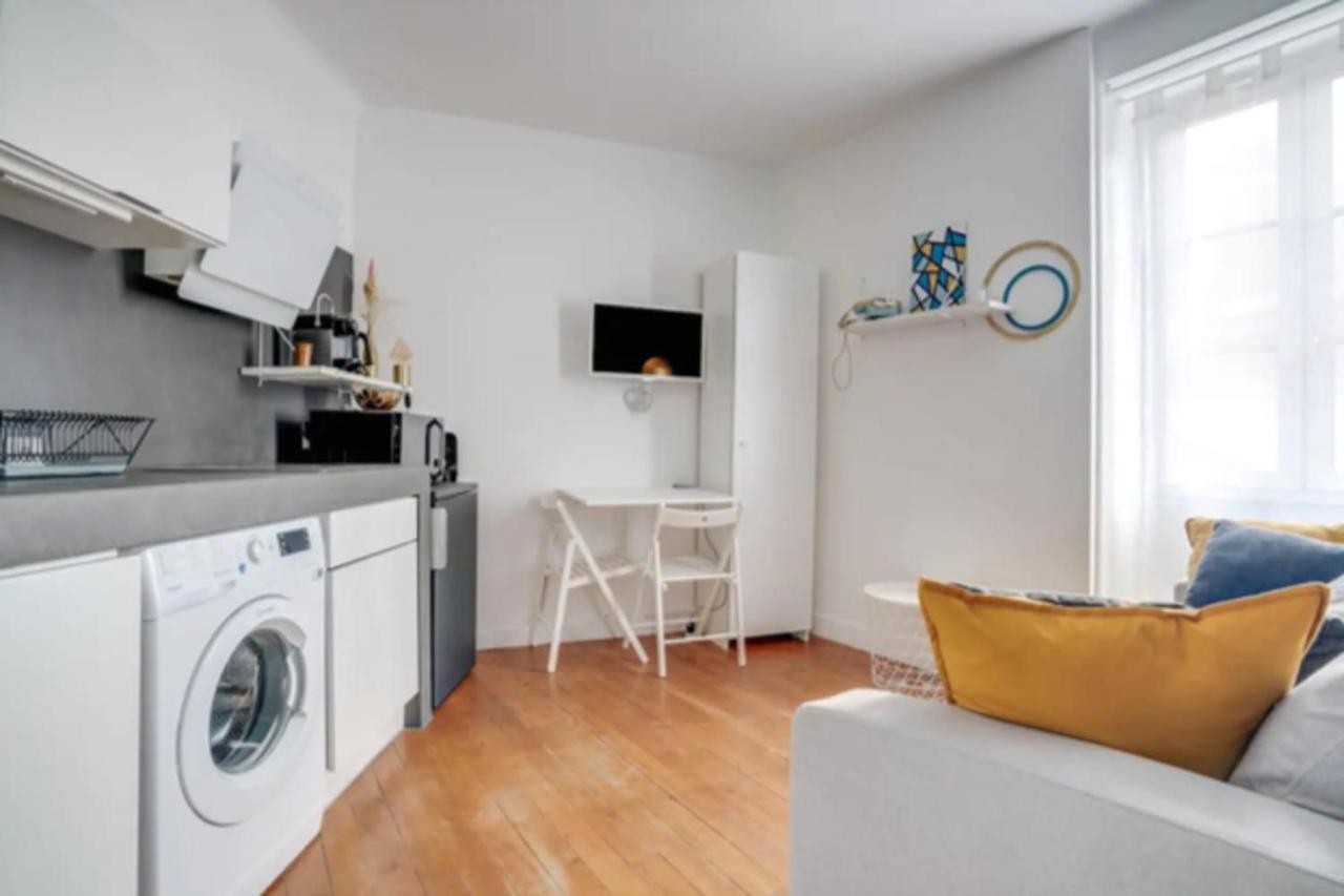 Cosy Studio In The Centre 500M From The Beach Biarritz Exterior photo